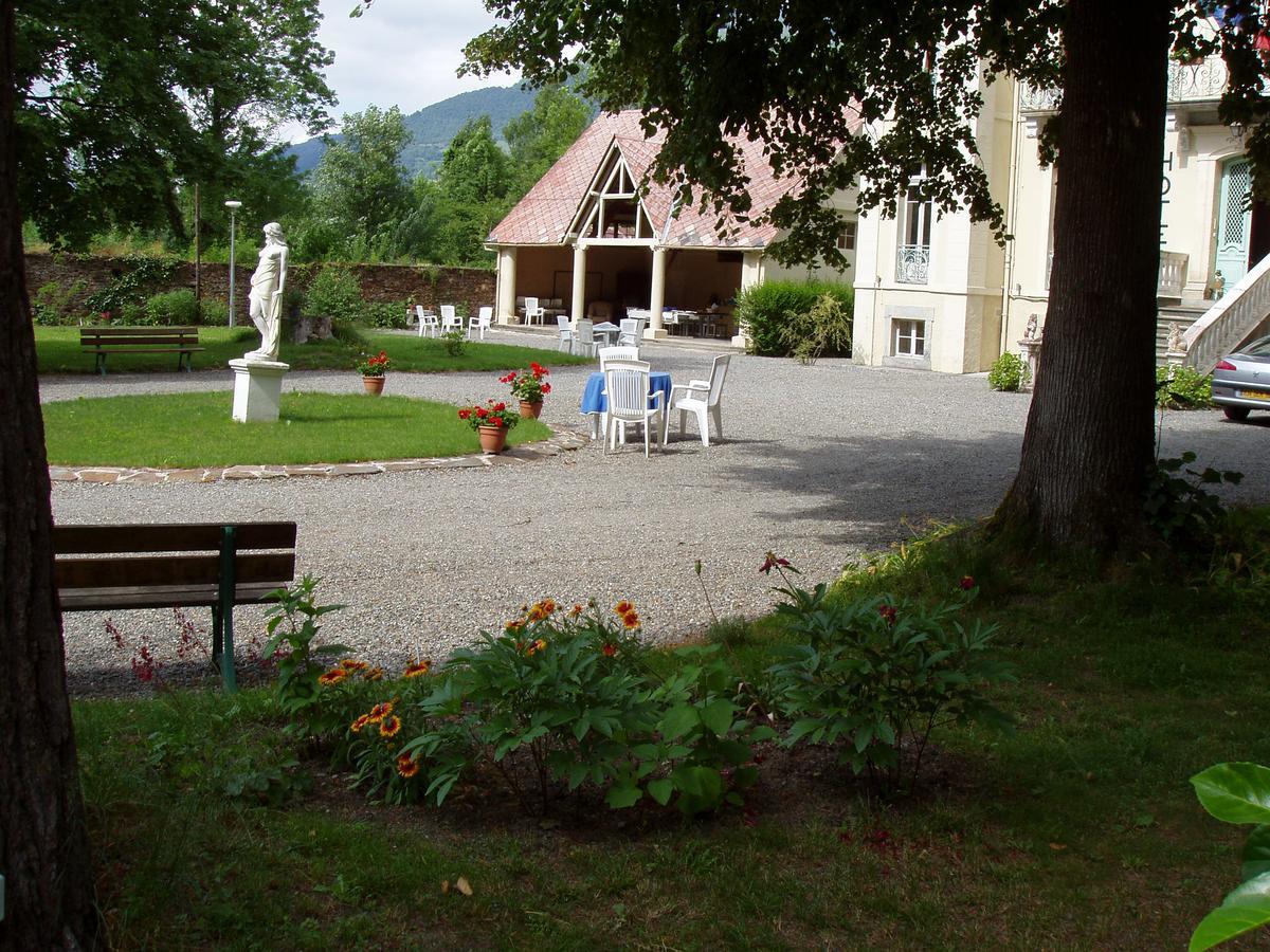 مبيت وإفطار Bagnères-de-Luchon Castel De La Pique المظهر الخارجي الصورة
