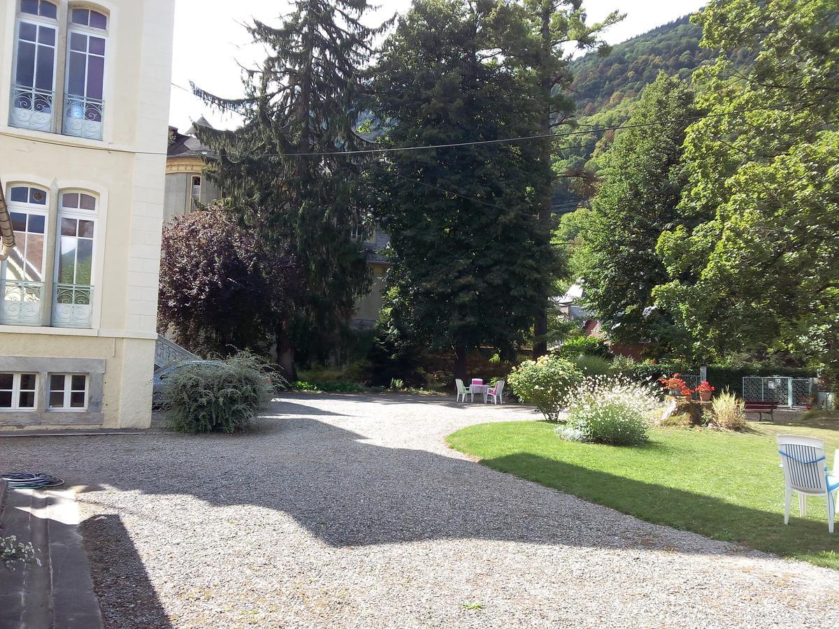 مبيت وإفطار Bagnères-de-Luchon Castel De La Pique المظهر الخارجي الصورة